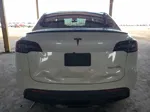 2022 Tesla Model Y  White vin: 7SAYGDEF2NF405520