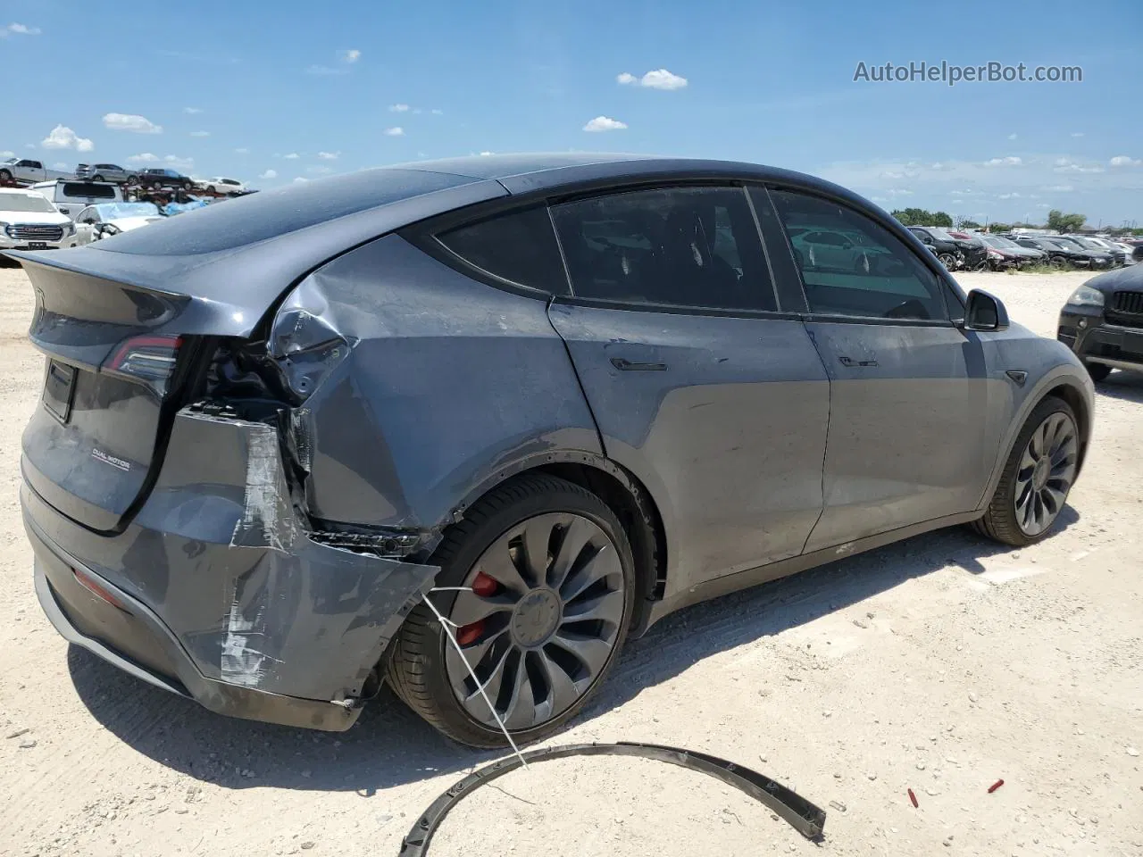 2022 Tesla Model Y  Gray vin: 7SAYGDEF2NF454507