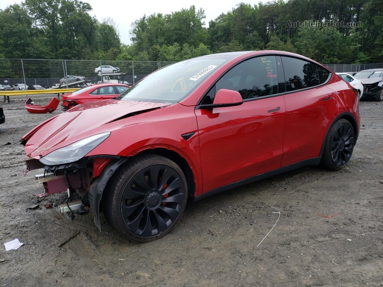 2022 Tesla Model Y  Red vin: 7SAYGDEF3NF449008