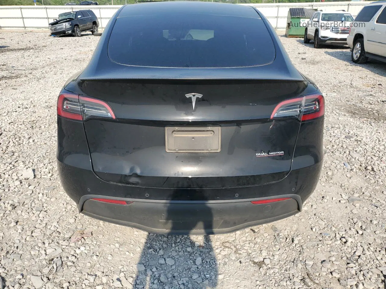 2022 Tesla Model Y  Black vin: 7SAYGDEF3NF510194