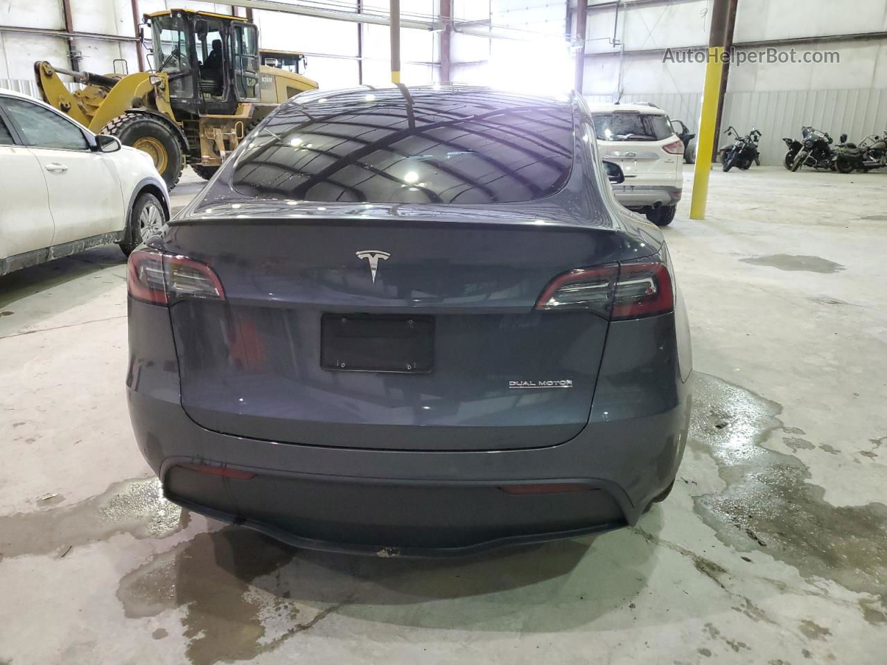 2022 Tesla Model Y  Серый vin: 7SAYGDEF6NF459595