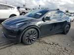 2022 Tesla Model Y  Black vin: 7SAYGDEF8NF345324