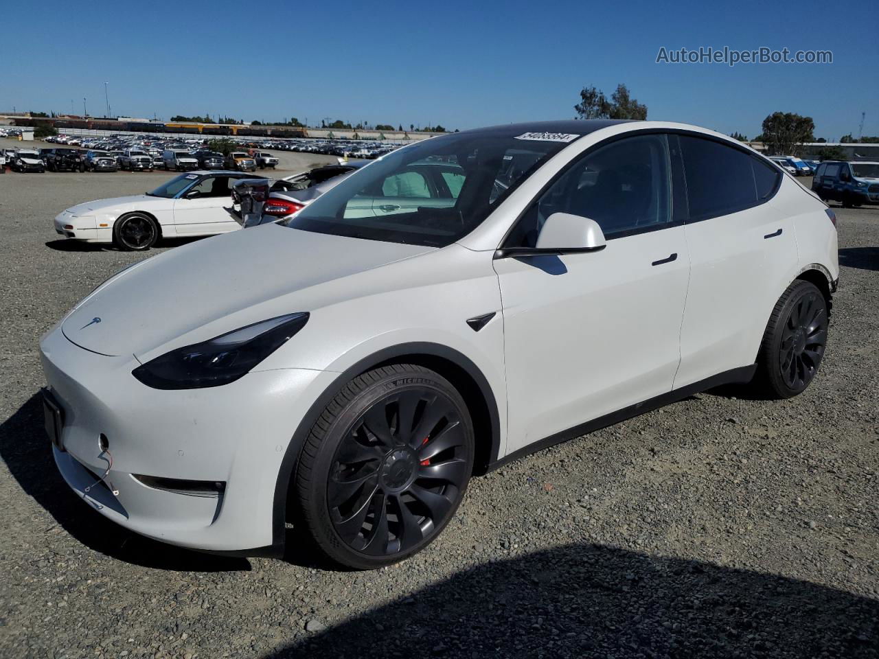 2022 Tesla Model Y  White vin: 7SAYGDEF8NF408504