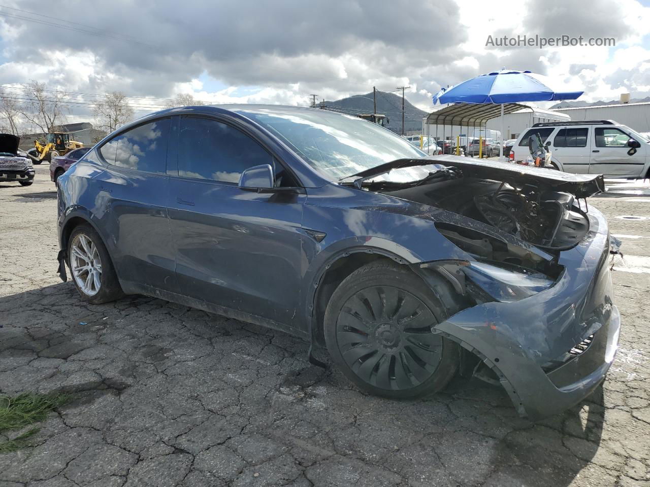 2022 Tesla Model Y  Gray vin: 7SAYGDEFXNF489828