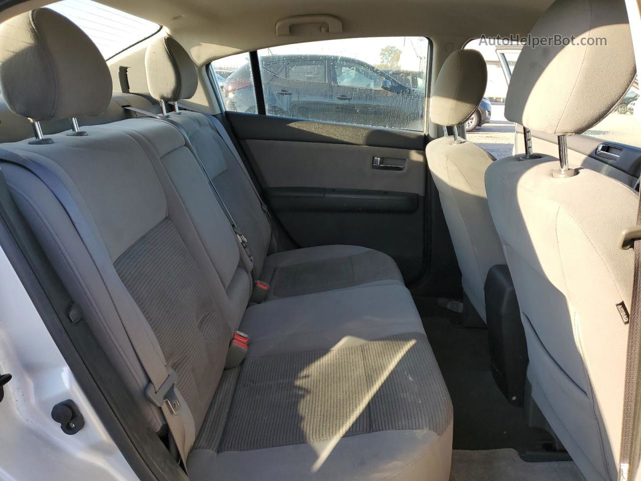 2012 Nissan Sentra Silver vin: DPSM130069