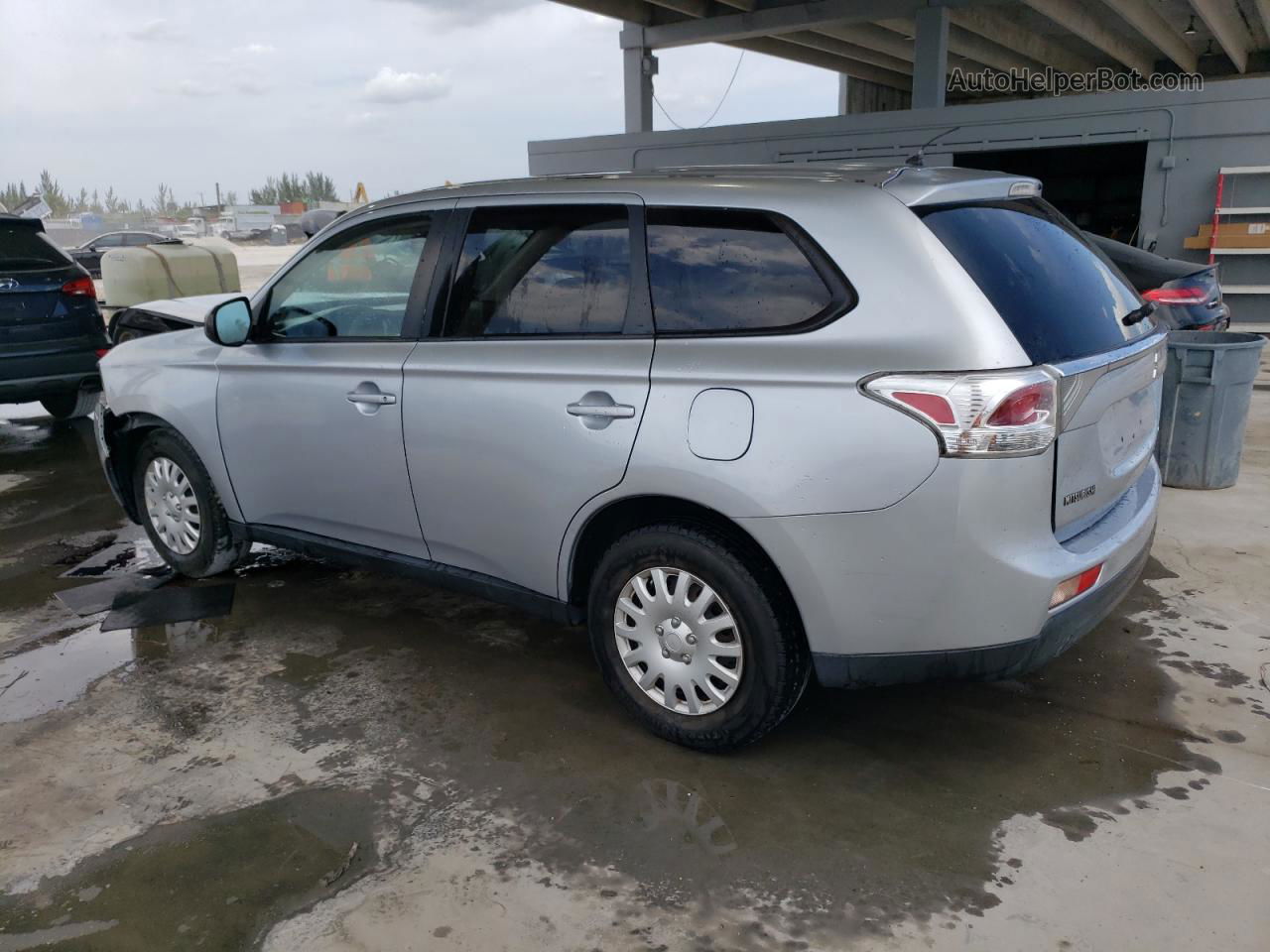 2014 Mitsubishi Outlander Es Silver vin: JA4AD2A30EZ004155