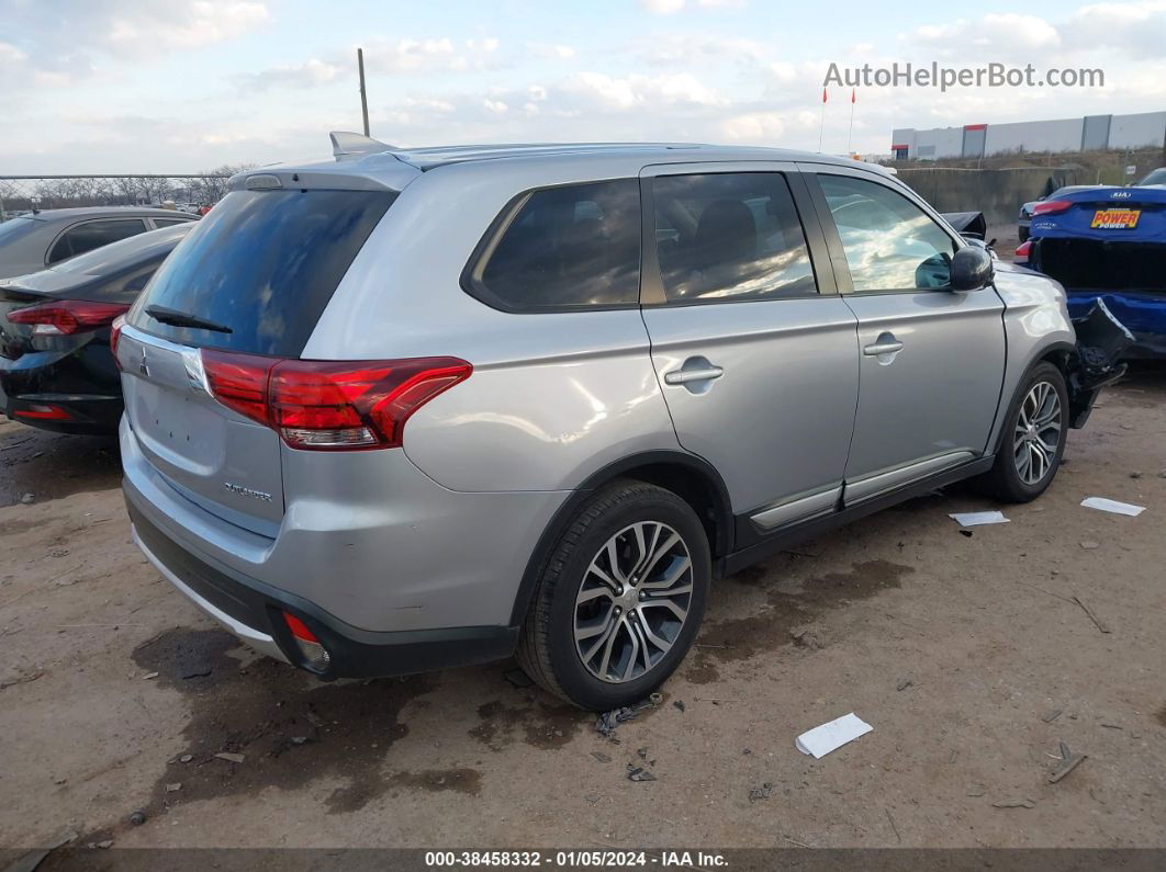 2017 Mitsubishi Outlander Es Silver vin: JA4AD2A34HZ045831