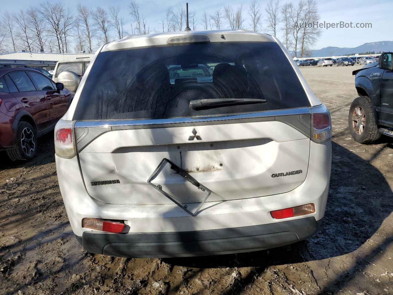 2014 Mitsubishi Outlander Es Белый vin: JA4AD2A36EZ010171