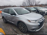 2017 Mitsubishi Outlander Es Silver vin: JA4AD2A36HZ021983