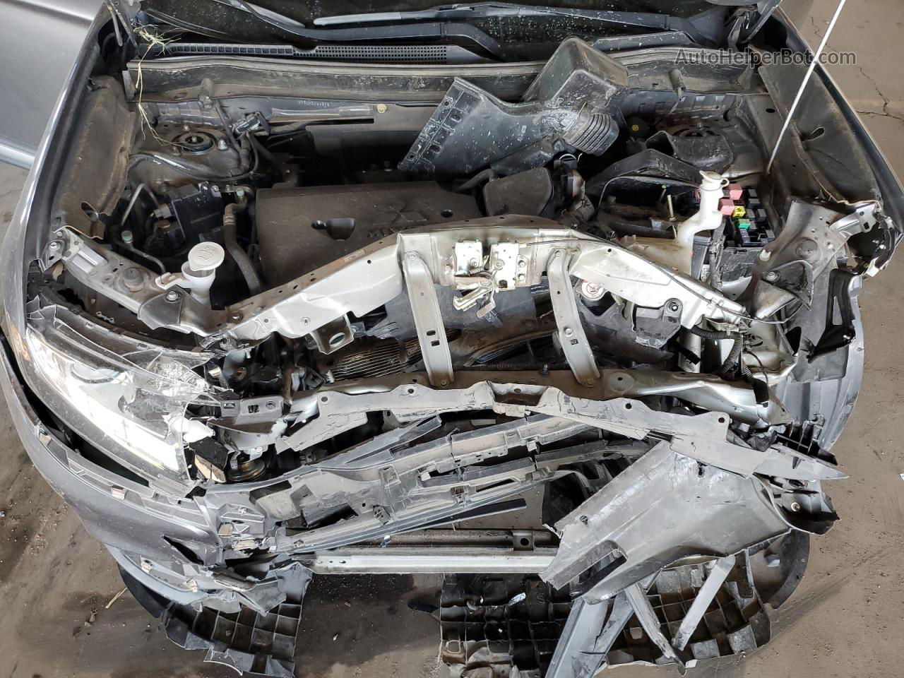 2017 Mitsubishi Outlander Es Серебряный vin: JA4AD2A36HZ064395