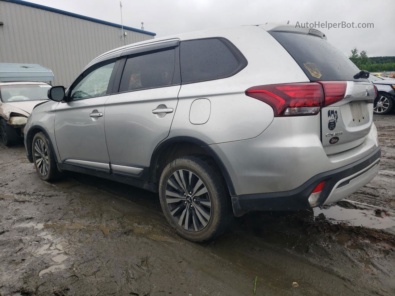 2020 Mitsubishi Outlander Es Silver vin: JA4AD2A36LZ018235