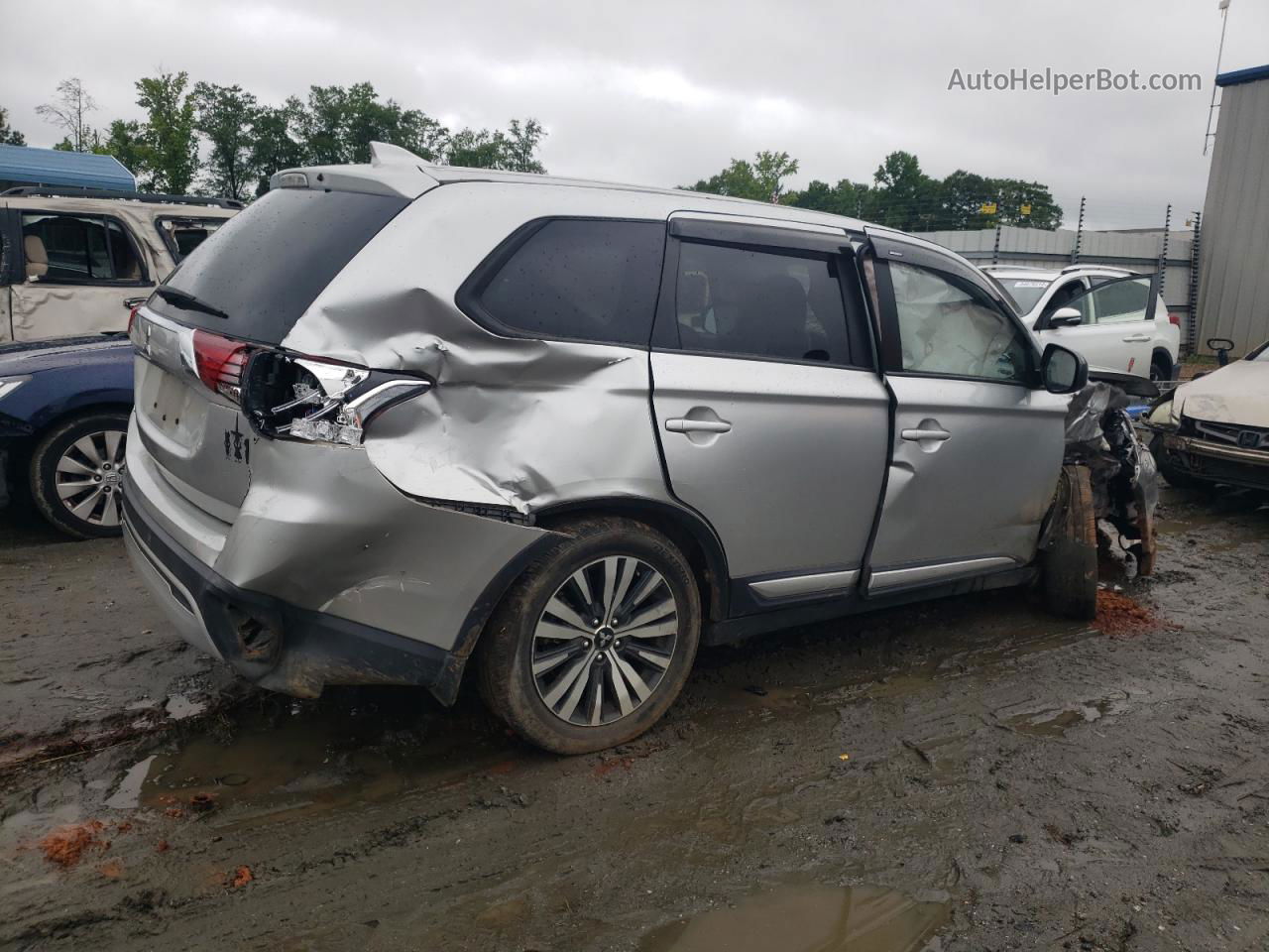 2020 Mitsubishi Outlander Es Silver vin: JA4AD2A36LZ018235