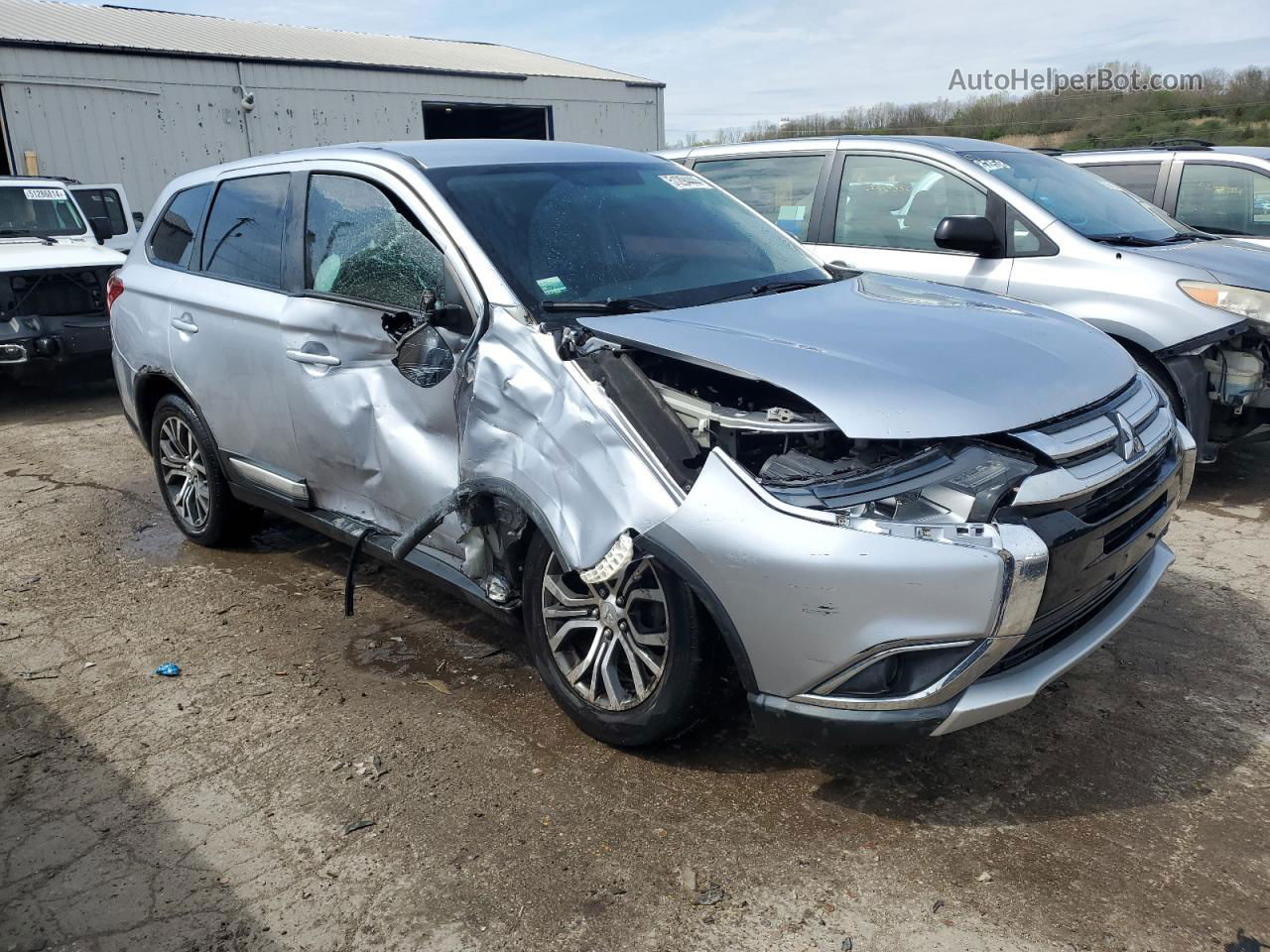 2017 Mitsubishi Outlander Es Silver vin: JA4AD2A37HZ063157