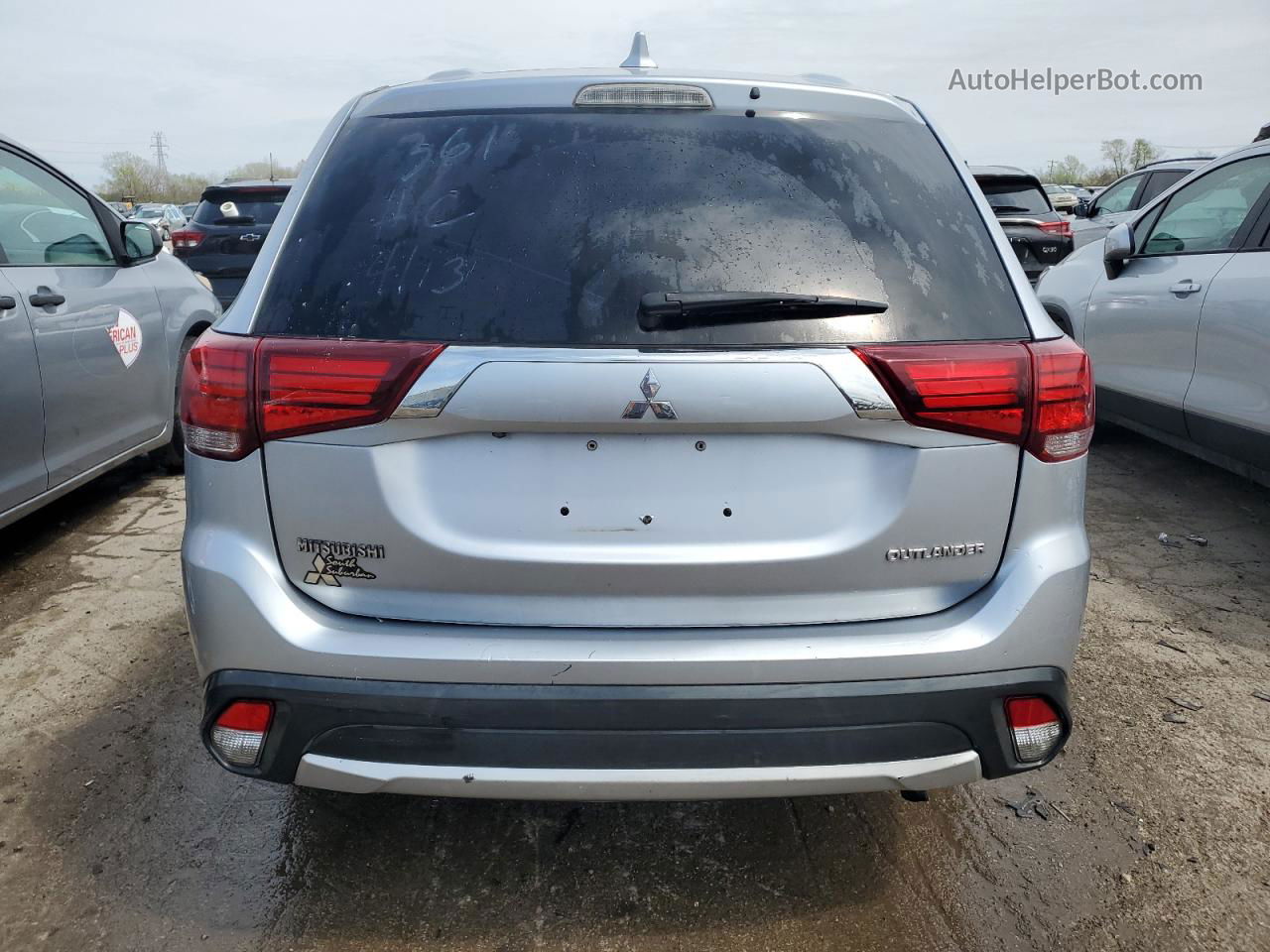 2017 Mitsubishi Outlander Es Silver vin: JA4AD2A37HZ063157