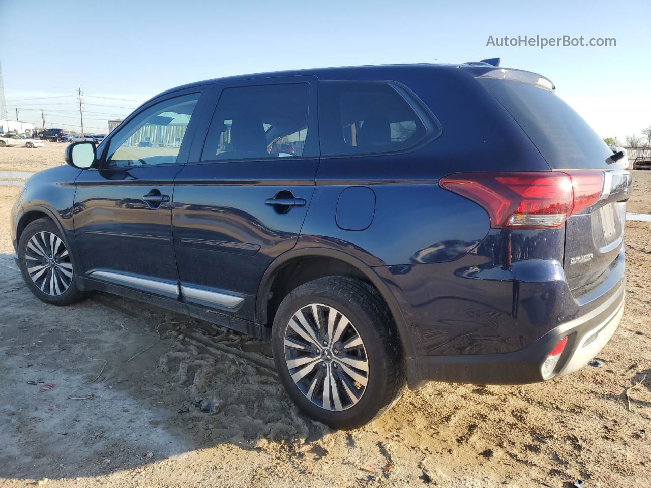 2020 Mitsubishi Outlander Es Черный vin: JA4AD2A38LZ003655