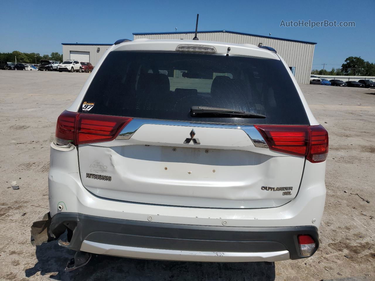 2016 Mitsubishi Outlander Se White vin: JA4AD3A32GZ017711