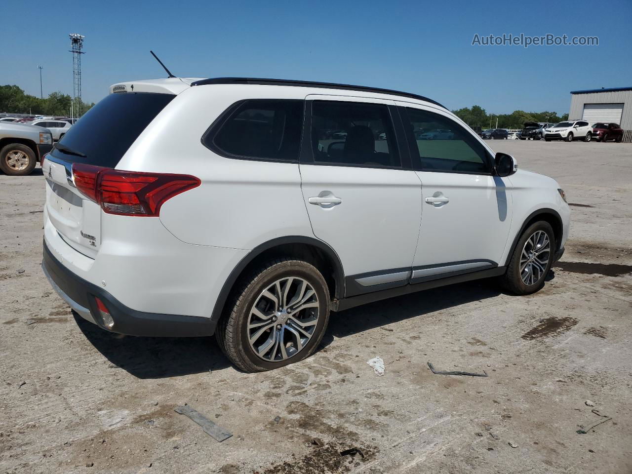 2016 Mitsubishi Outlander Se White vin: JA4AD3A32GZ017711