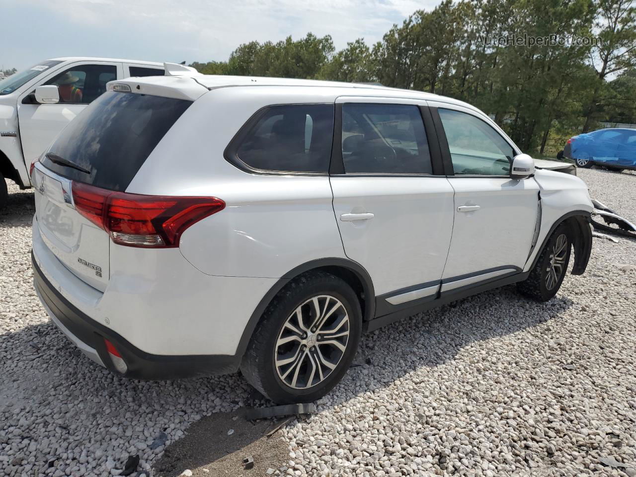 2017 Mitsubishi Outlander Se White vin: JA4AD3A32HZ070250