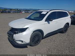 2020 Mitsubishi Outlander Le 2.4 White vin: JA4AD3A33LZ028291