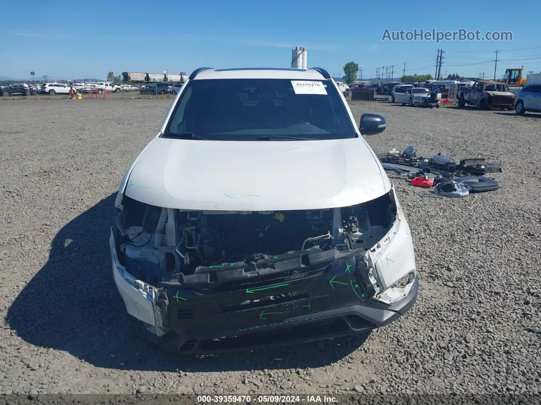 2020 Mitsubishi Outlander Le 2.4 White vin: JA4AD3A33LZ028291