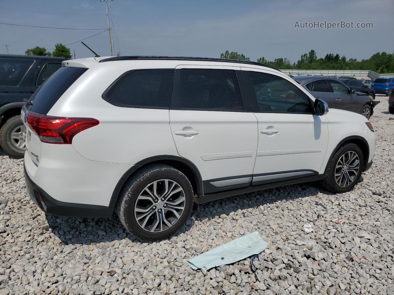 2016 Mitsubishi Outlander Se Белый vin: JA4AD3A34GZ009528