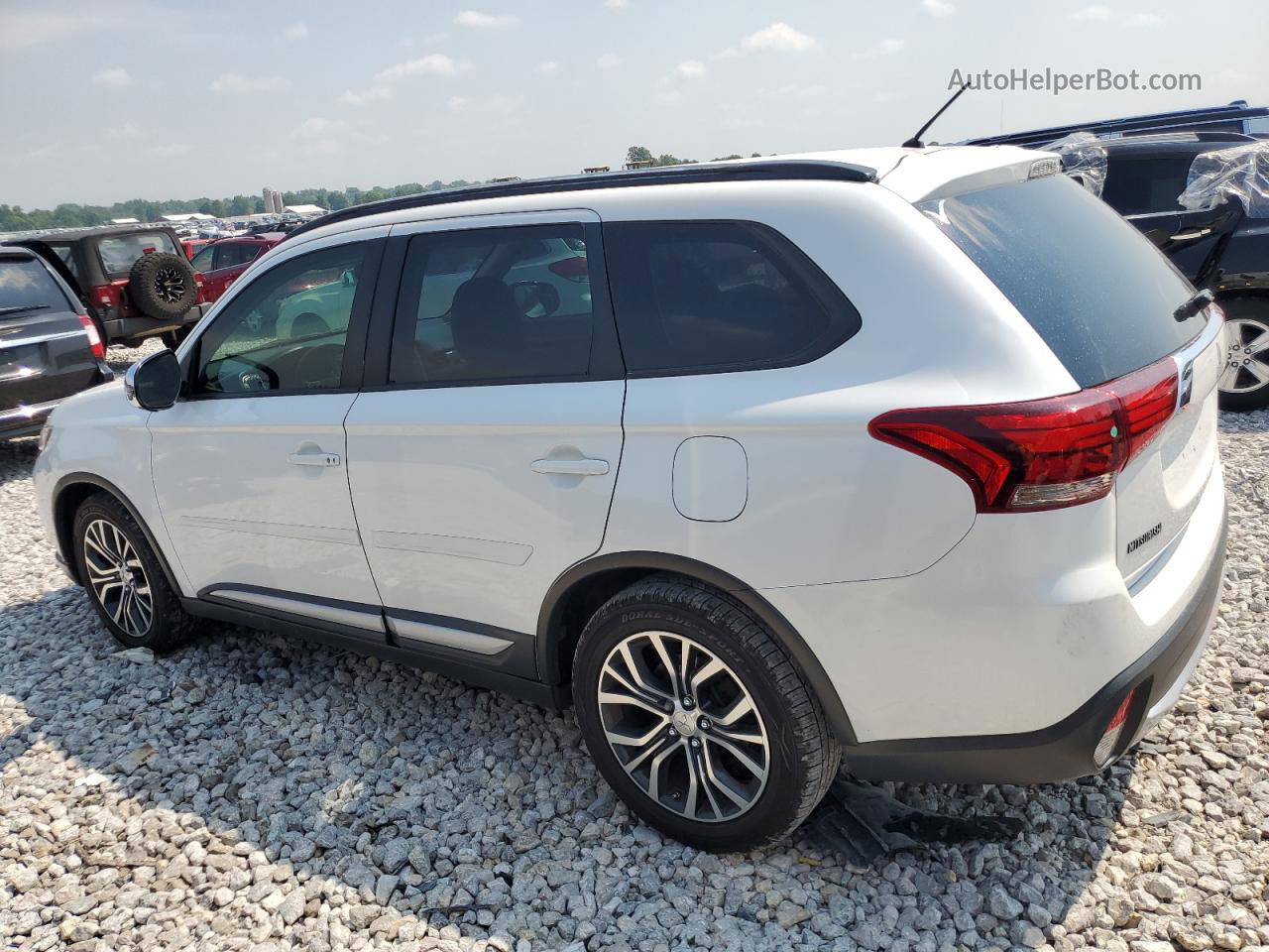 2016 Mitsubishi Outlander Se Белый vin: JA4AD3A34GZ009528