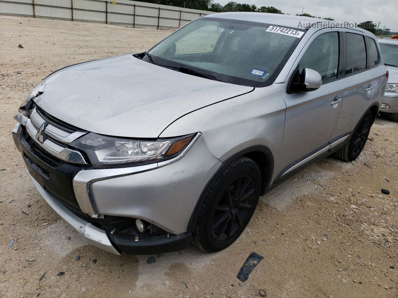 2017 Mitsubishi Outlander Se Серебряный vin: JA4AD3A34HZ022314