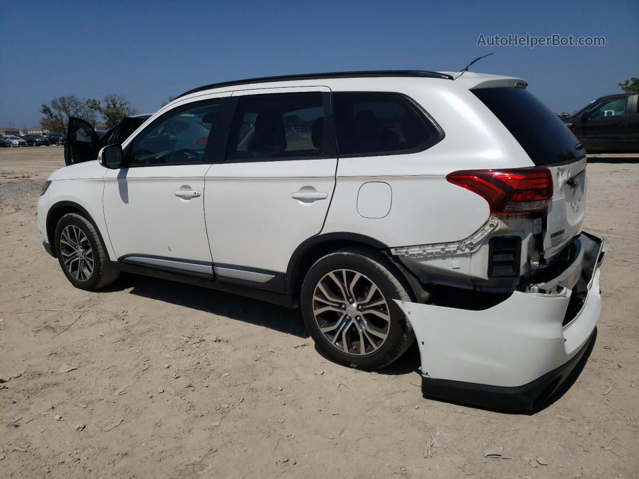 2016 Mitsubishi Outlander Se Белый vin: JA4AD3A35GZ012714