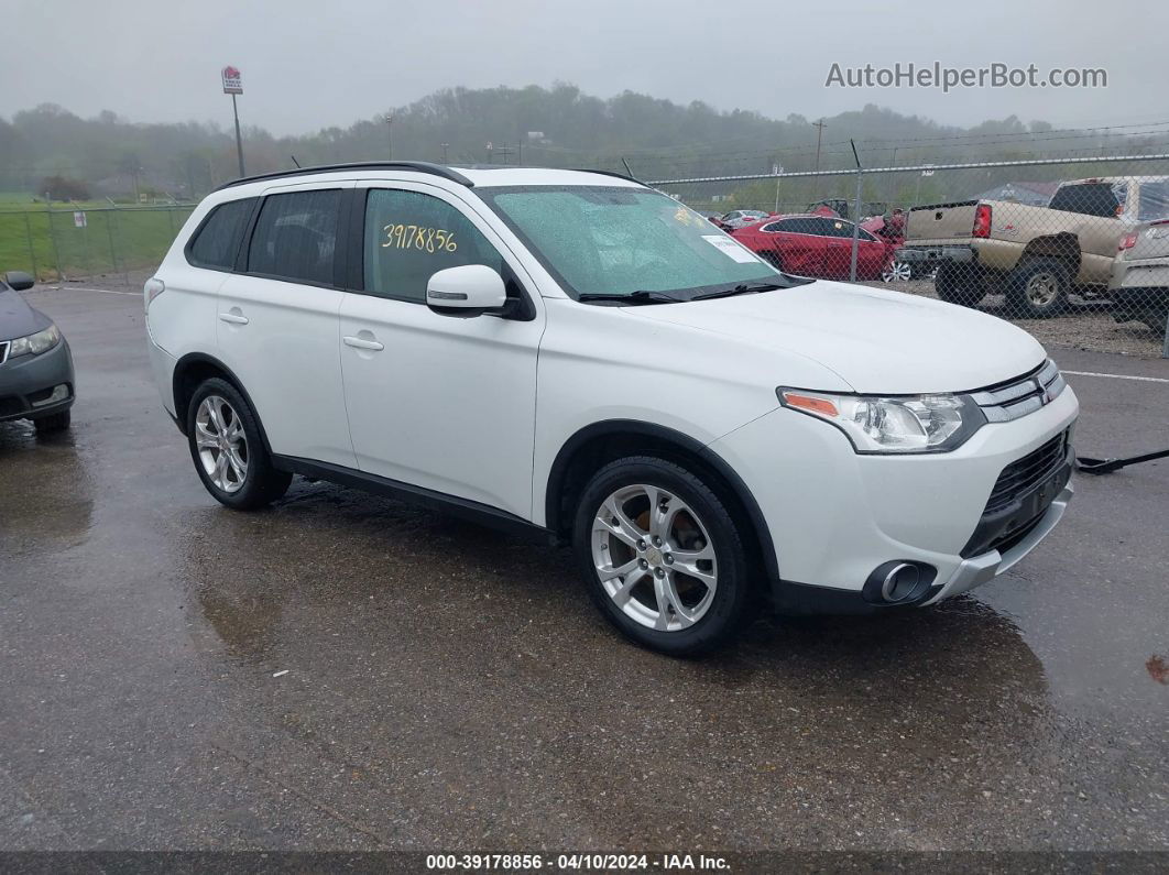 2015 Mitsubishi Outlander Se White vin: JA4AD3A37FZ004984