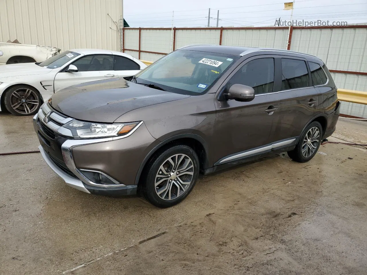 2017 Mitsubishi Outlander Se Brown vin: JA4AD3A37HZ051810