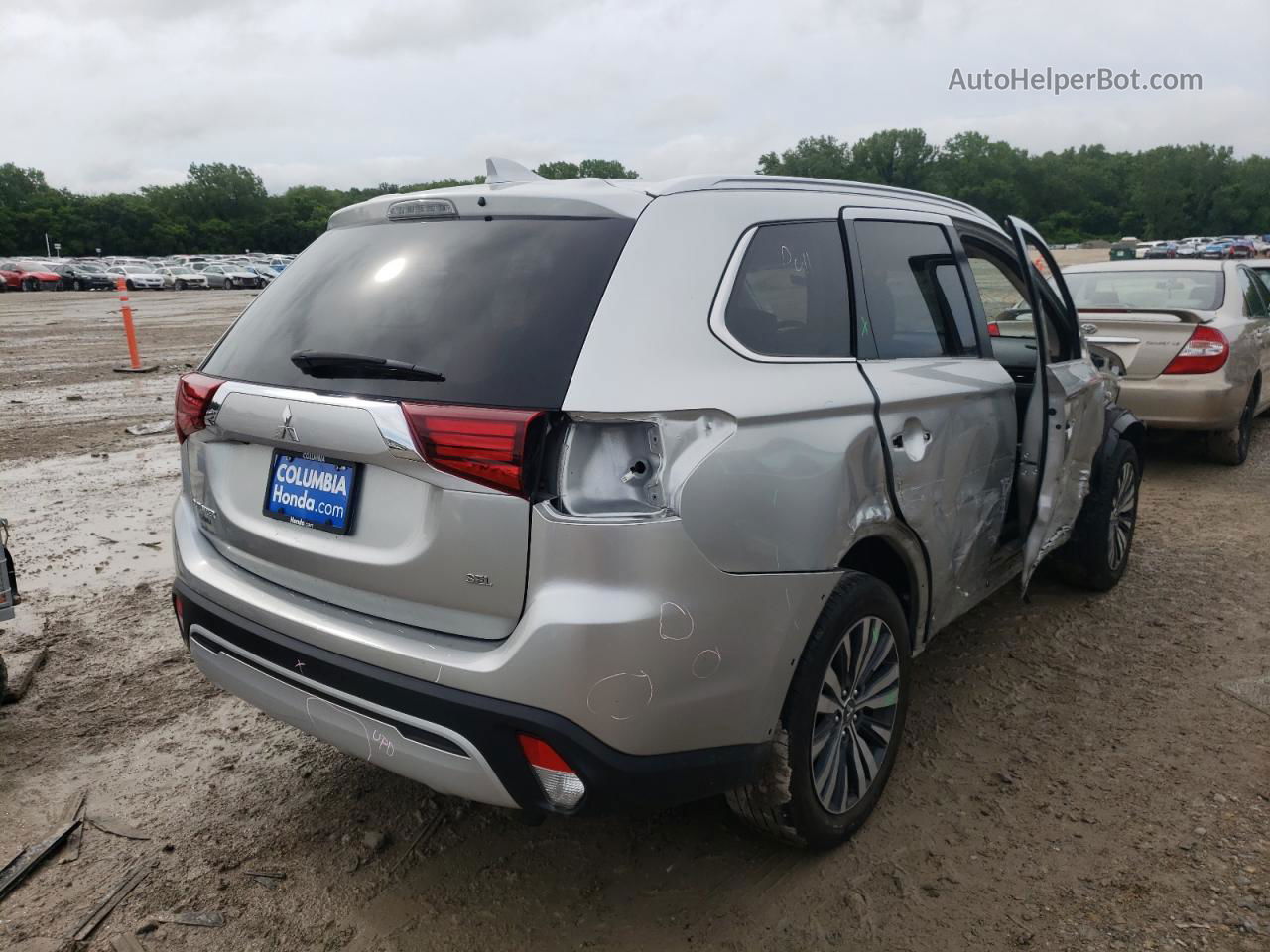 2020 Mitsubishi Outlander Se Silver vin: JA4AD3A37LZ028715