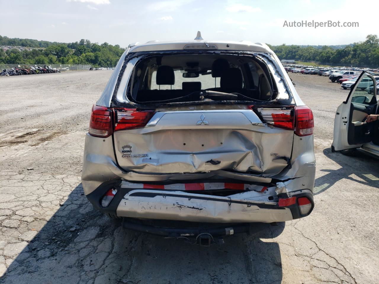 2020 Mitsubishi Outlander Se Silver vin: JA4AD3A39LZ034709