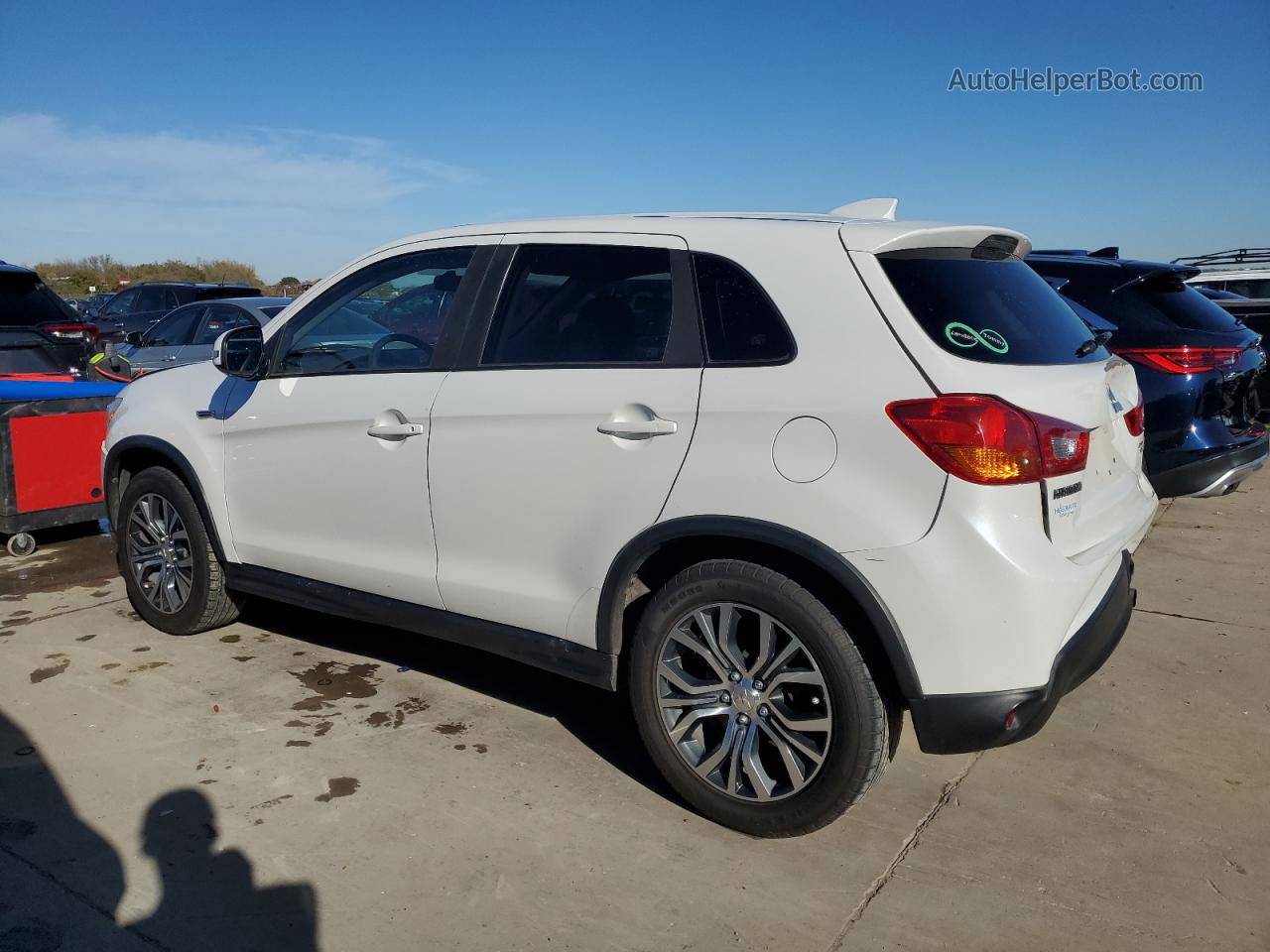 2017 Mitsubishi Outlander Sport Es White vin: JA4AP3AU2HZ062777