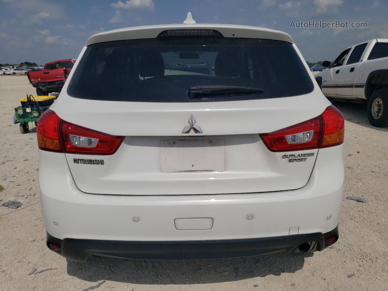 2017 Mitsubishi Outlander Sport Es White vin: JA4AP3AU3HZ019887