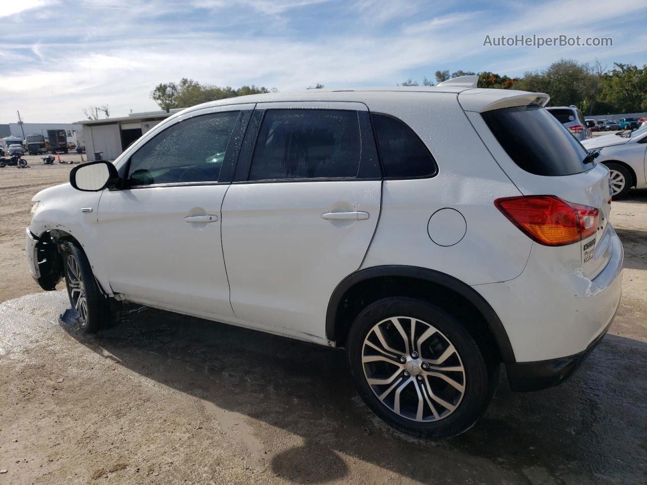 2017 Mitsubishi Outlander Sport Es White vin: JA4AP3AU4HZ024838