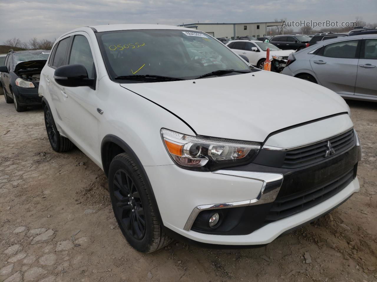 2017 Mitsubishi Outlander Sport Es White vin: JA4AP3AU6HZ050552