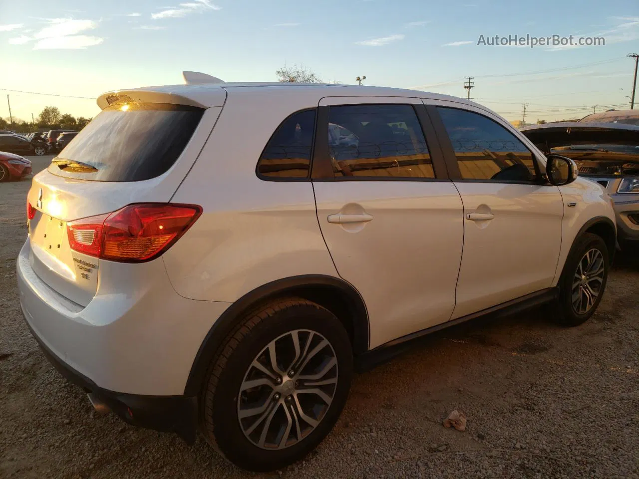 2017 Mitsubishi Outlander Sport Es White vin: JA4AP3AW6HZ047412