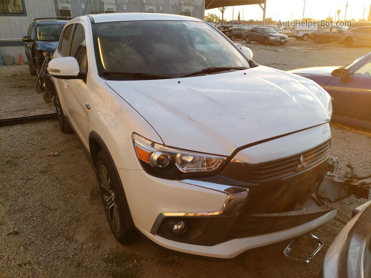 2017 Mitsubishi Outlander Sport Es White vin: JA4AP3AW6HZ047412