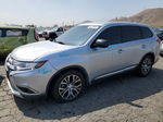 2017 Mitsubishi Outlander Es Silver vin: JA4AZ2A32HZ065903