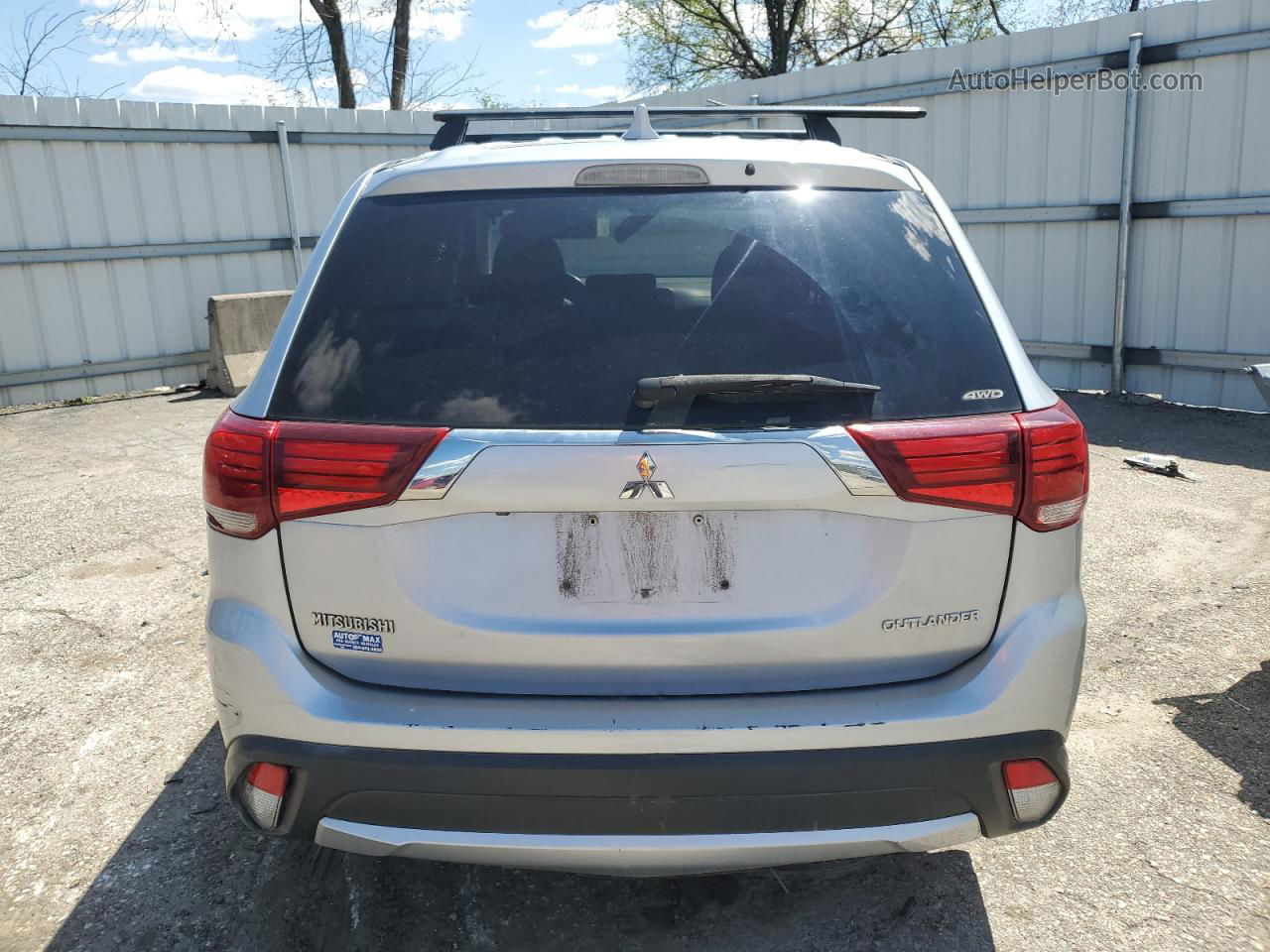 2017 Mitsubishi Outlander Es Silver vin: JA4AZ2A33HZ057731