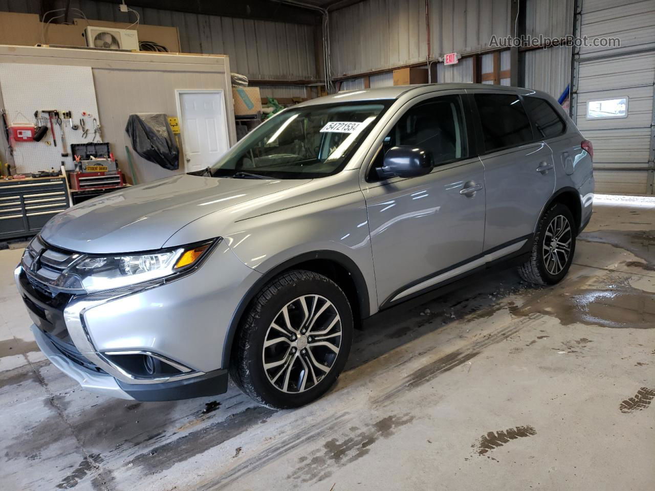 2017 Mitsubishi Outlander Es Silver vin: JA4AZ2A36HZ045198