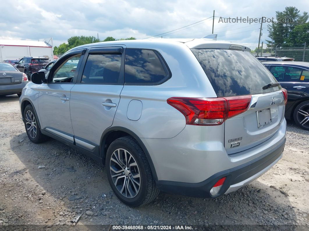 2017 Mitsubishi Outlander Es Silver vin: JA4AZ2A39HZ031988