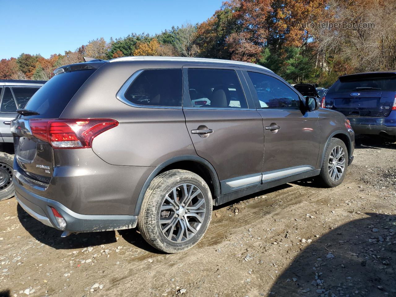 2017 Mitsubishi Outlander Se Brown vin: JA4AZ3A31HZ037032