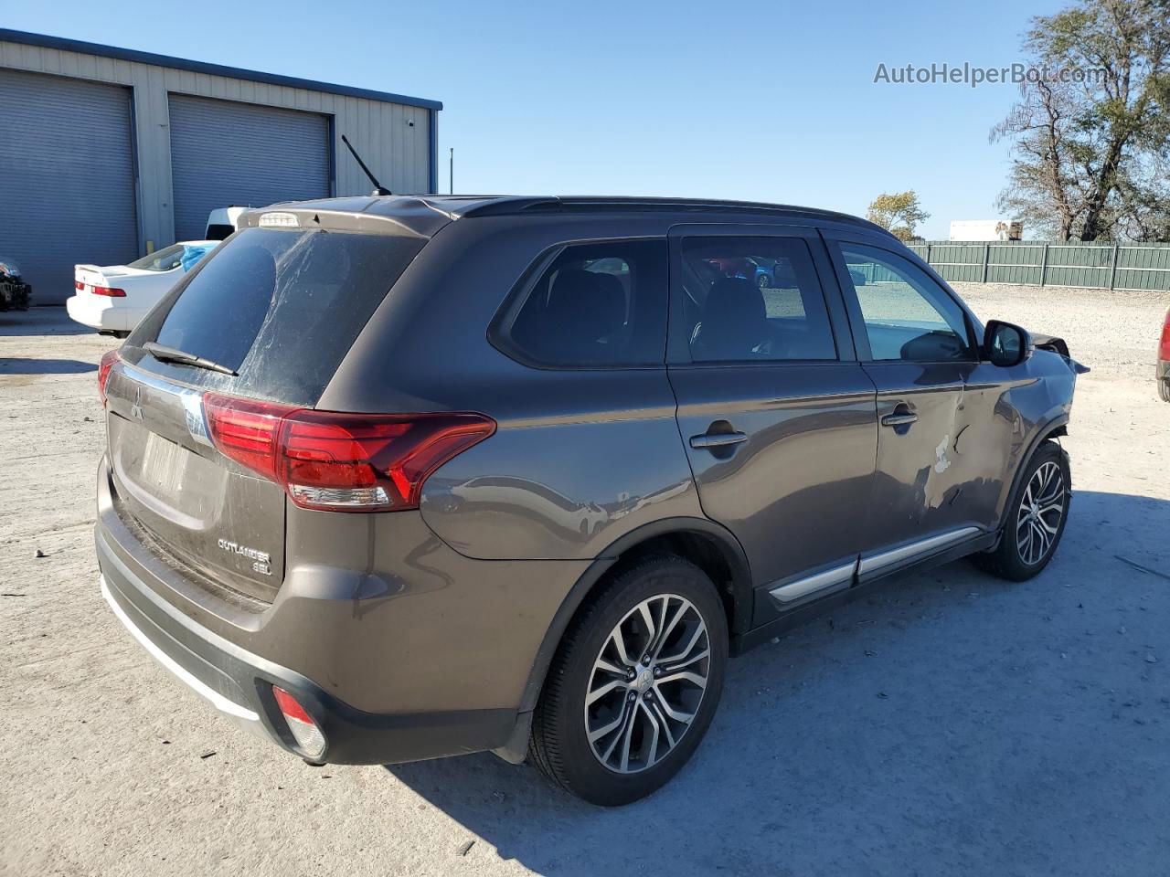 2016 Mitsubishi Outlander Se Brown vin: JA4AZ3A32GZ021274