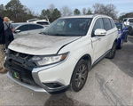 2017 Mitsubishi Outlander Se White vin: JA4AZ3A33HZ012570