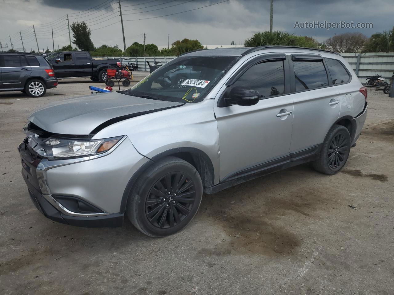 2020 Mitsubishi Outlander Se Silver vin: JA4AZ3A34LJ001813