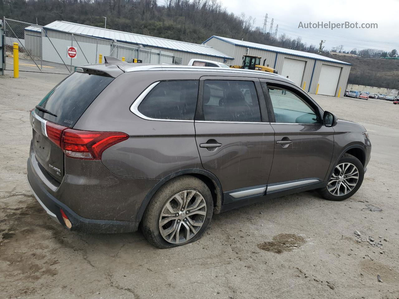 2017 Mitsubishi Outlander Se Brown vin: JA4AZ3A36HZ008769