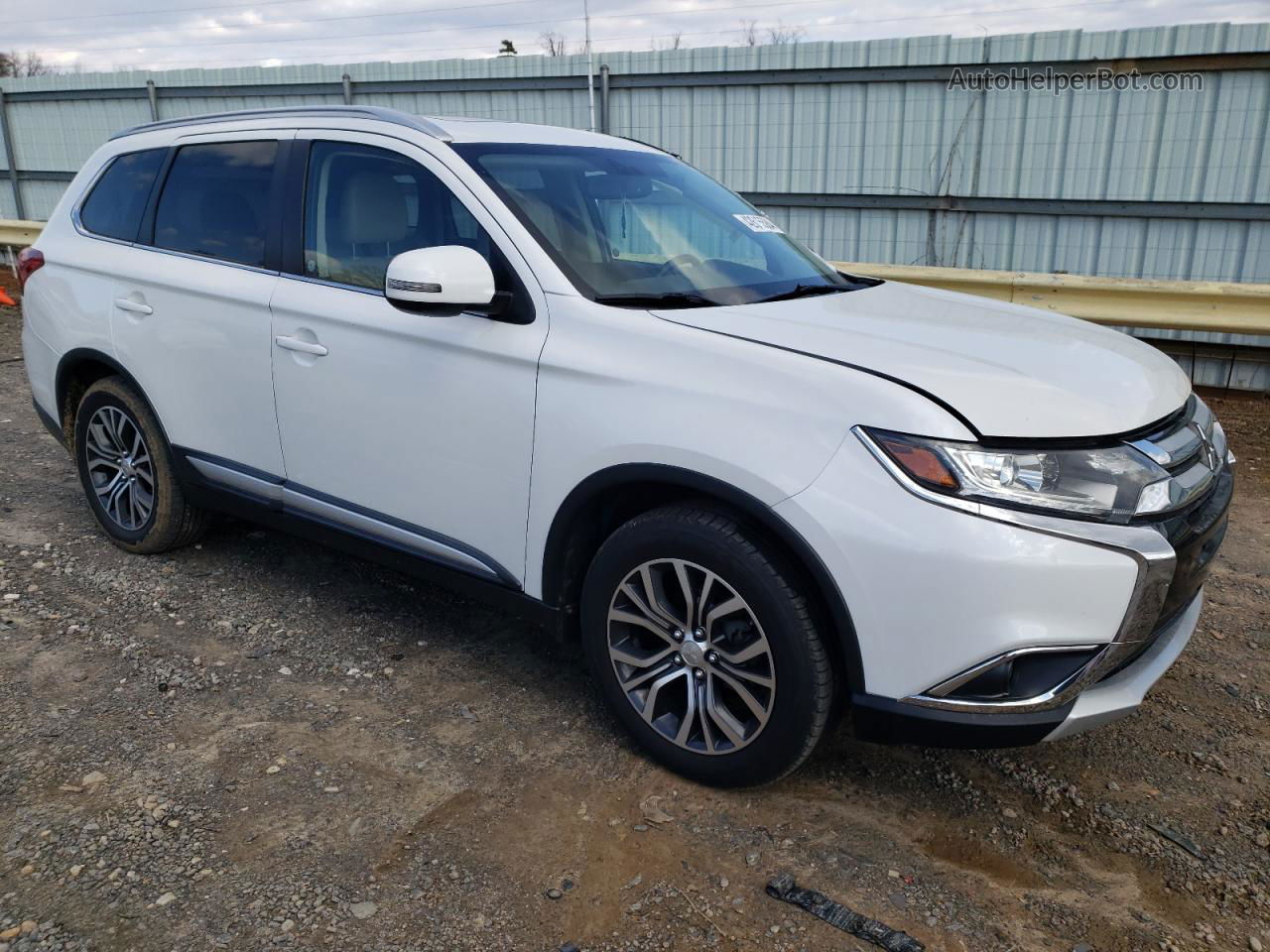 2017 Mitsubishi Outlander Se White vin: JA4AZ3A36HZ023868