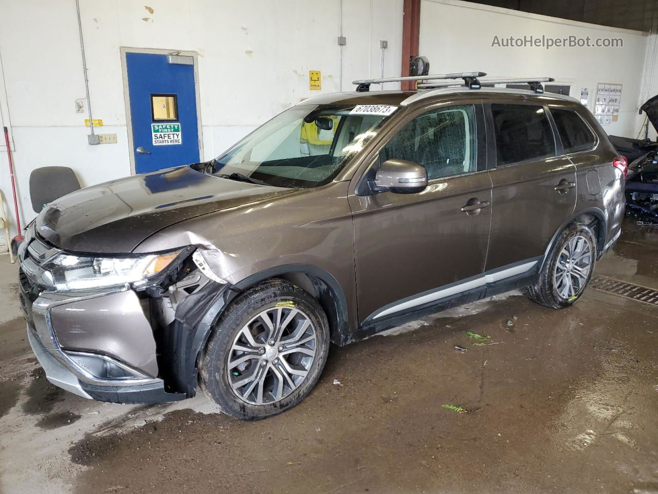 2017 Mitsubishi Outlander Se Brown vin: JA4AZ3A36HZ066087