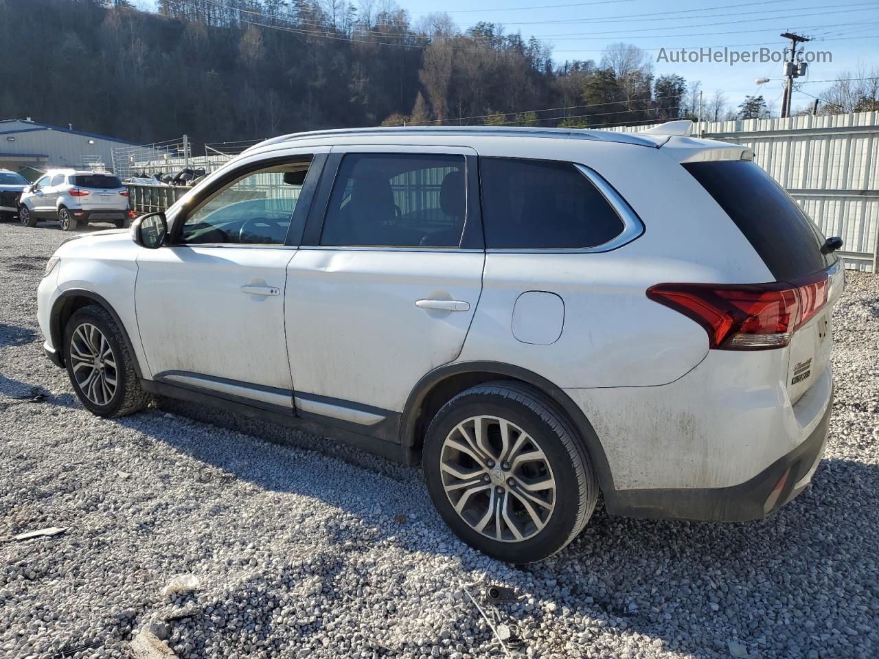 2017 Mitsubishi Outlander Se White vin: JA4AZ3A37HZ012409